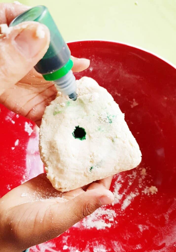 add food coloring to dough